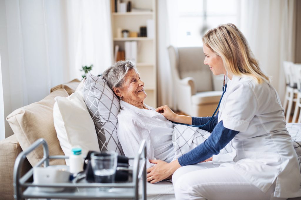 Professional In-Home Care vs. Family Caregiving: Balancing Support Options